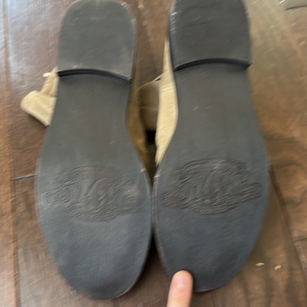 Boots - Picture 3 of 3